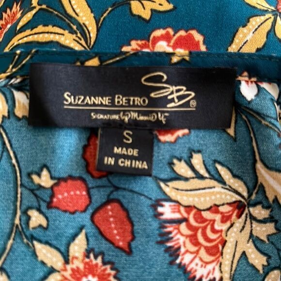 Suzanne‎ Betro womens top front sewn pleats S three button boho full half sleeve - Picture 3 of 9